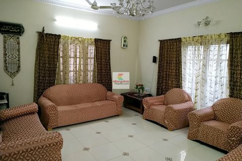 Hall for Sale House in Lingarajapuram