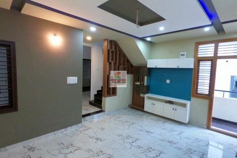 3BHK-independent-house-for-sale-in-SMV-layout.jpg