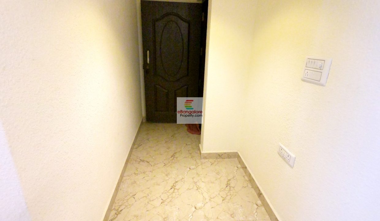 entry-foyer