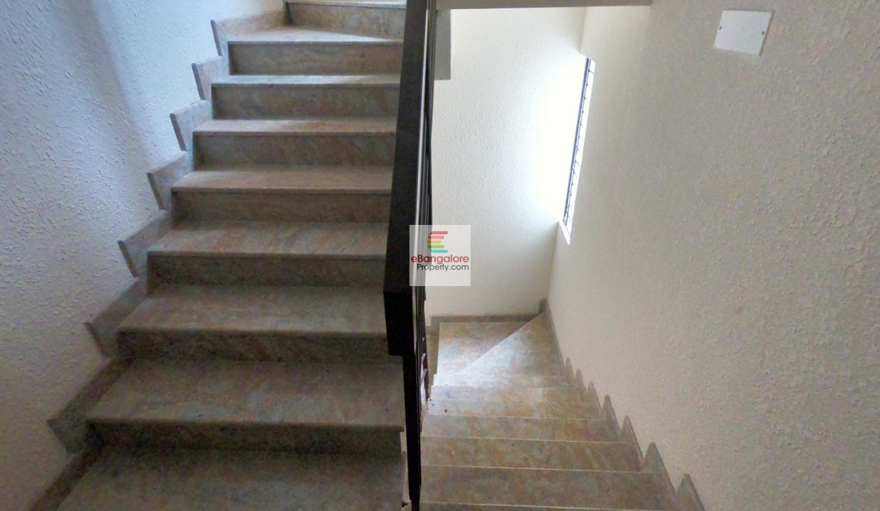 stair-room