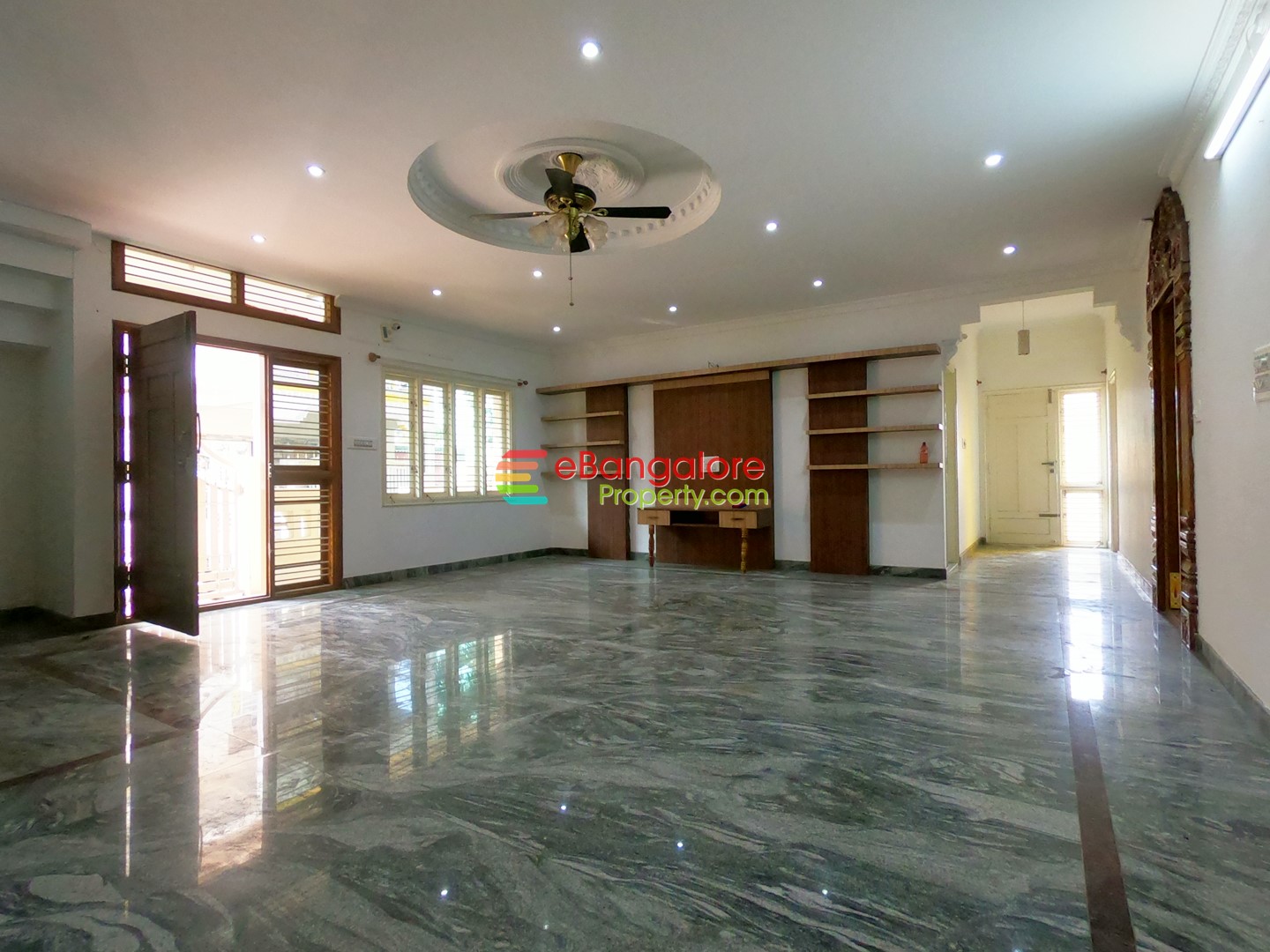 Kengeri Gnana Bharathi – 5BHK+Study Duplex House For Sale on 60×40 – Semifurnished