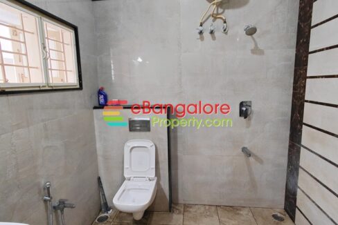 bathroom2