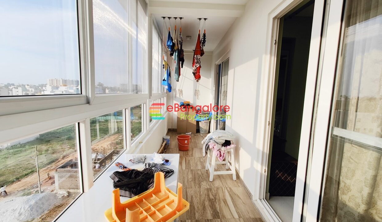 balcony