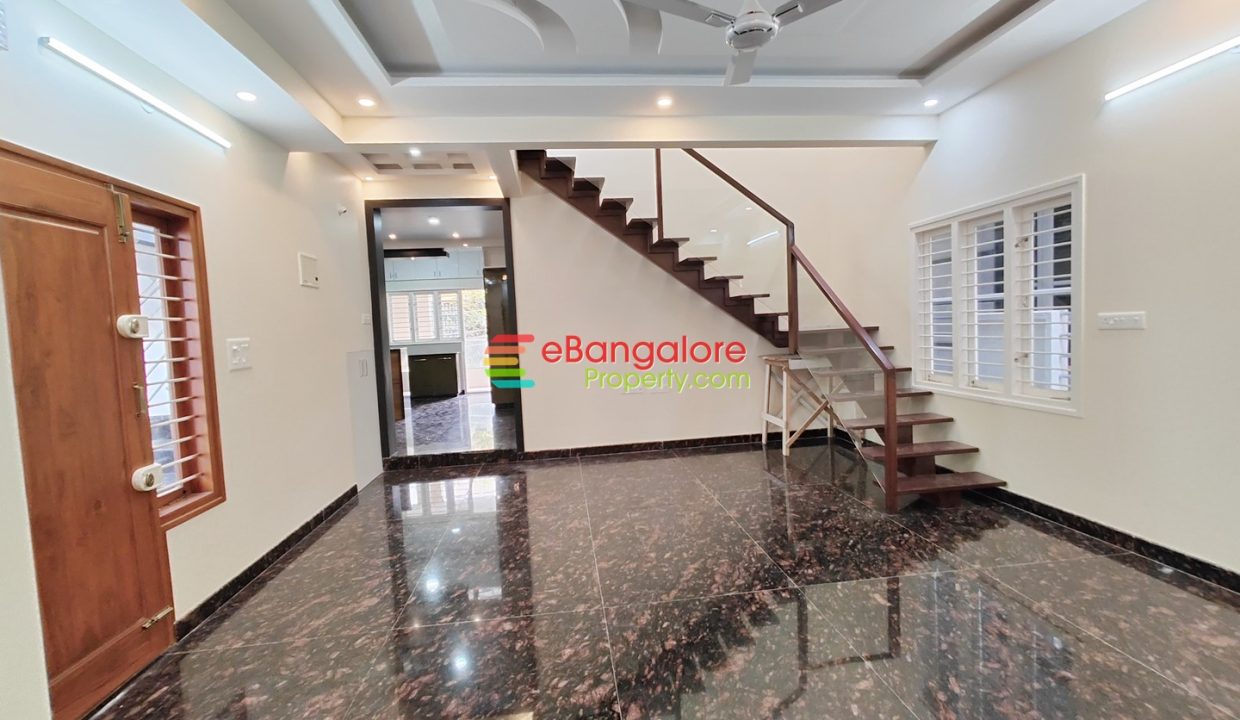 house for sale in ramamurthy nagar