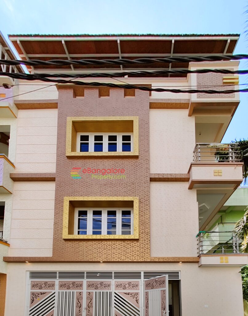 Banashankari BDA- 4BHK Triplex Independent Comfy Home For Sale on 20×30 – Plus Studio Unit