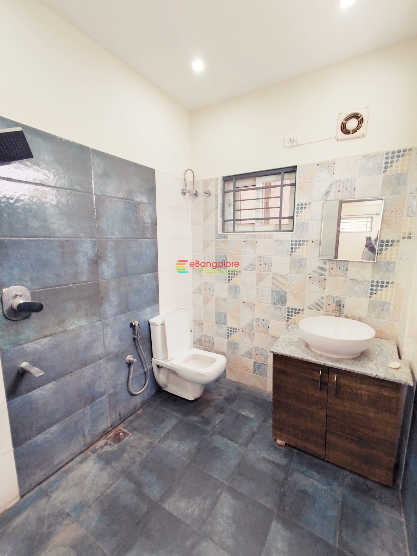 HSR Layout Ext A Khata 3BHK Duplex Plus 6 Rental Units Building for Sale on 30×40 BLR112